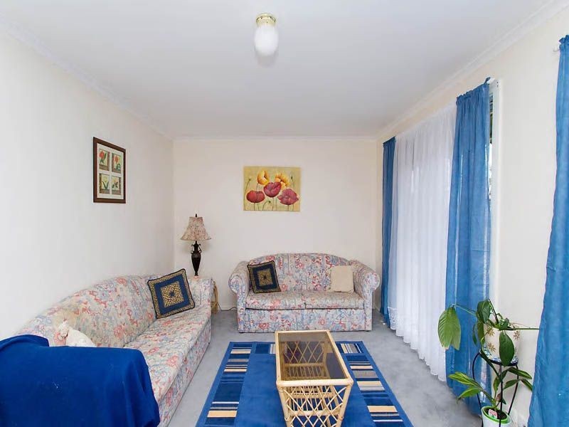 2 Bracknell Place, Deer Park VIC 3023