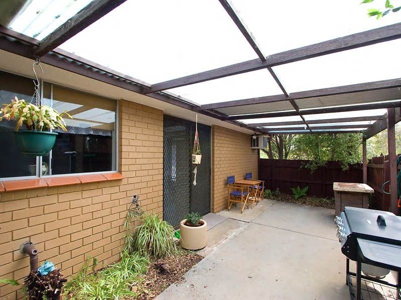 2 Bracknell Place, Deer Park VIC 3023