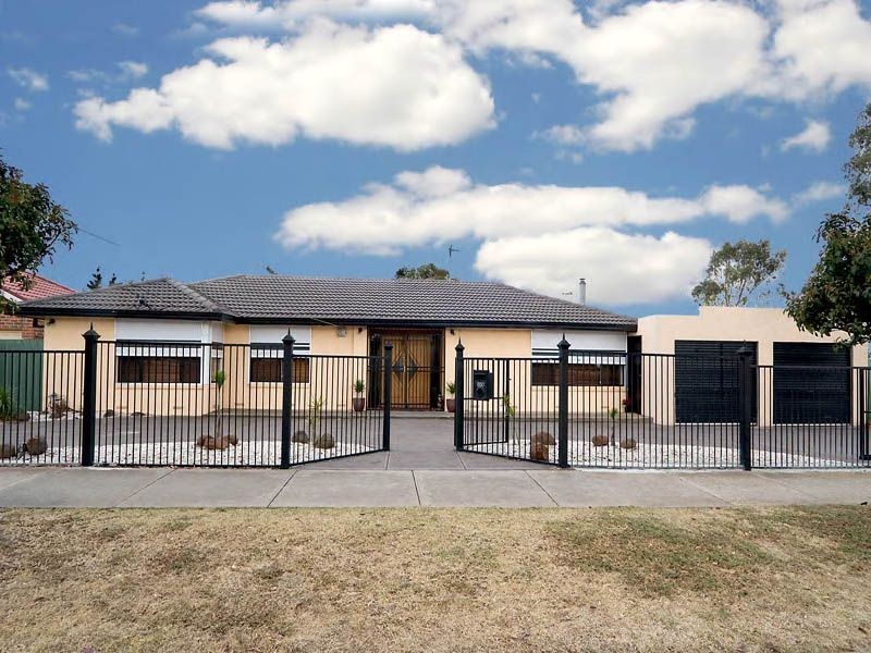 850 Ballarat Road, Deer Park VIC 3023