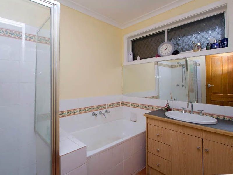 850 Ballarat Road, Deer Park VIC 3023