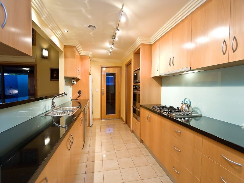 7 Moonie Close, Taylors Lakes VIC 3038