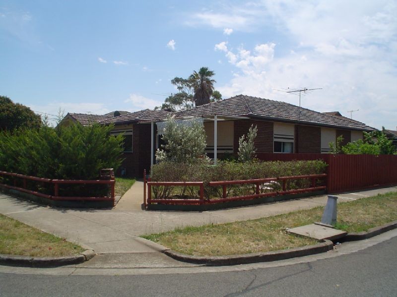 72 Railway Parade, Deer Park VIC 3023