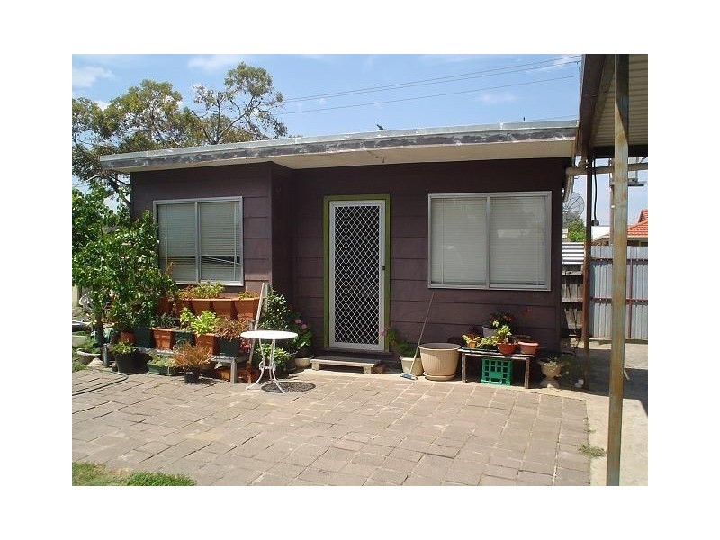 72 Railway Parade, Deer Park VIC 3023