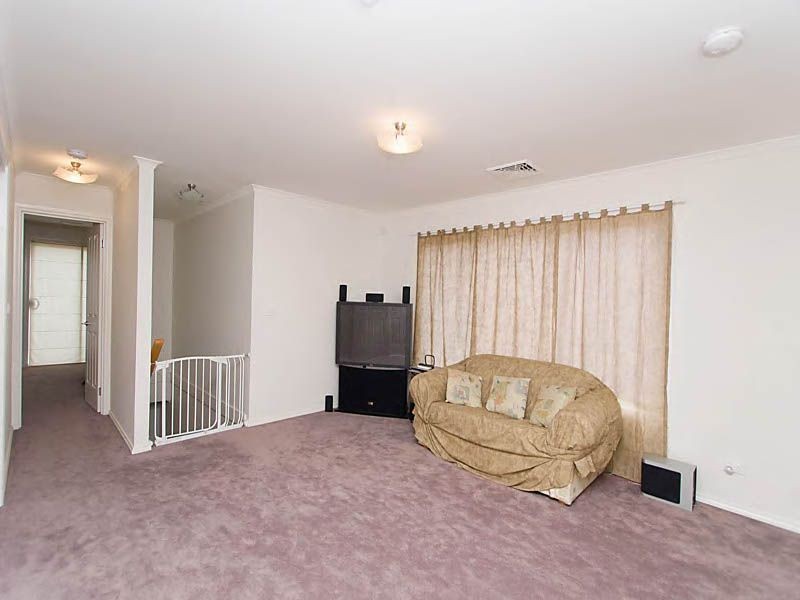 59 Dobell Crescent, Caroline Springs VIC 3023