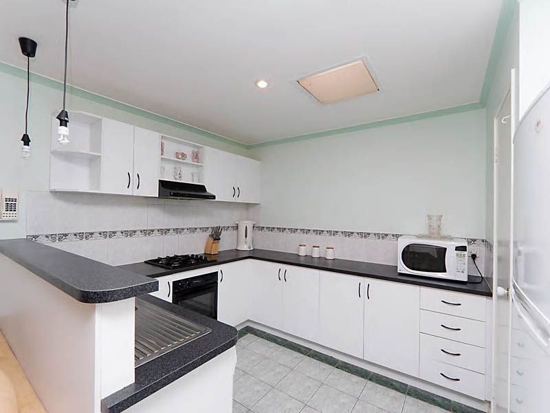 16 Roycroft Avenue, Burnside VIC 3023