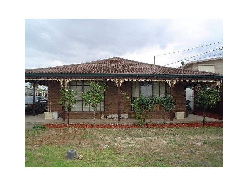 11 Carroll Street, Deer Park VIC 3023