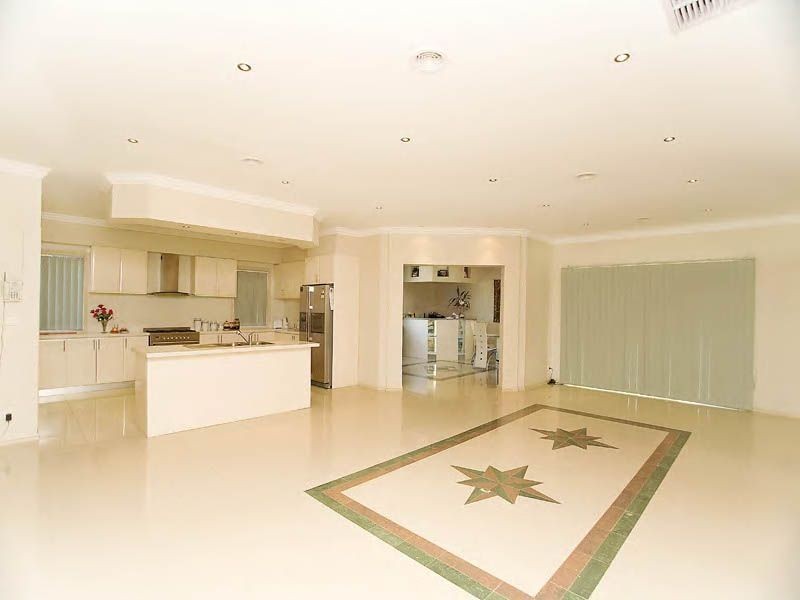 16 Berkeley Crescent, Derrimut VIC 3030