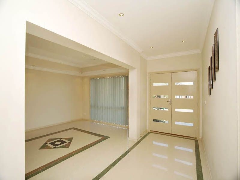 16 Berkeley Crescent, Derrimut VIC 3030