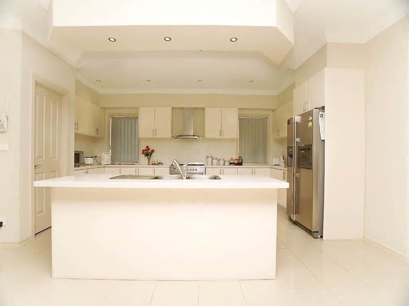 16 Berkeley Crescent, Derrimut VIC 3030