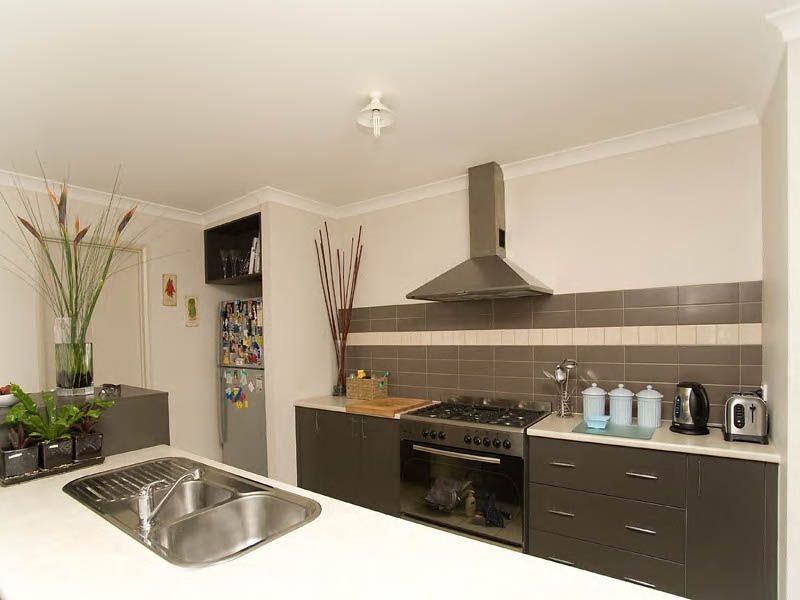 9 Roanoke Grove, St.Andrews Field, Deer Park VIC 3023