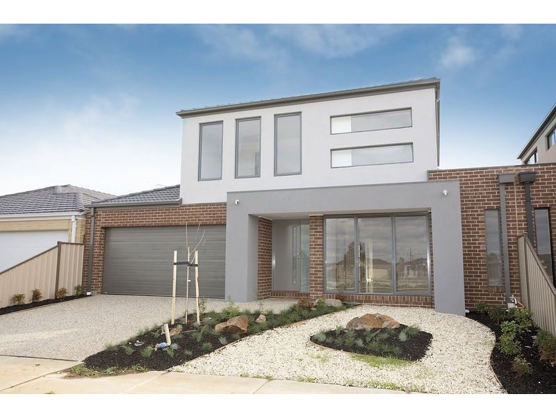 33 Bungaree Track, Burnside VIC 3023