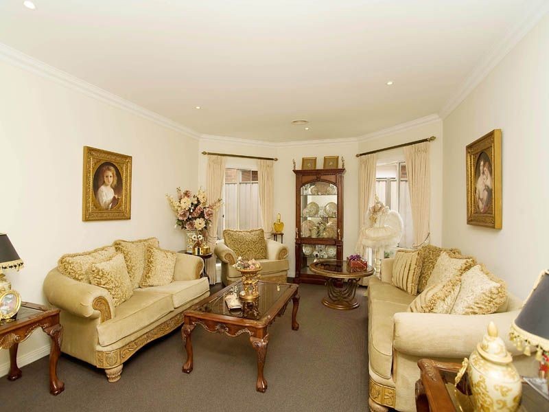 1 Parkes Way, Burnside VIC 3023