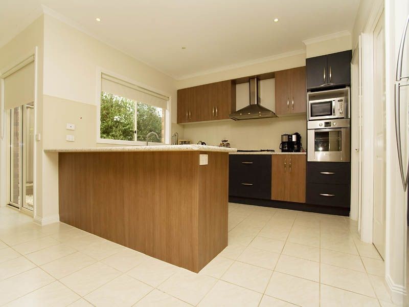 1 Parkes Way, Burnside VIC 3023