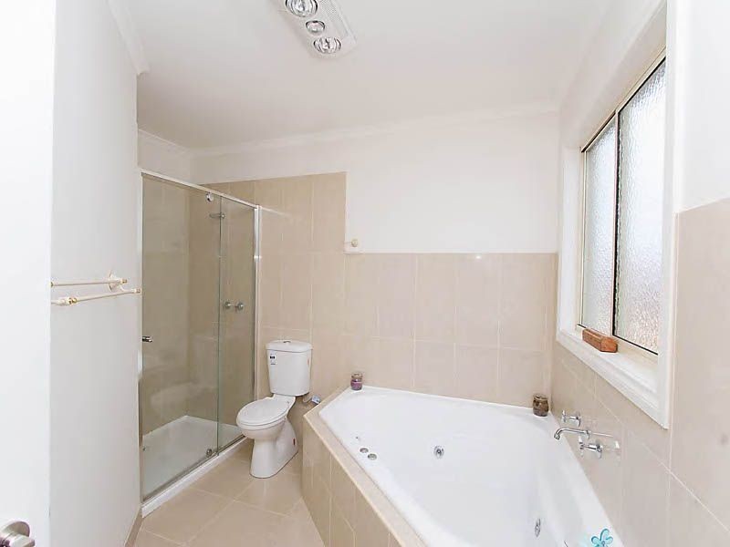 59 Dobell Crescent, Caroline Springs VIC 3023