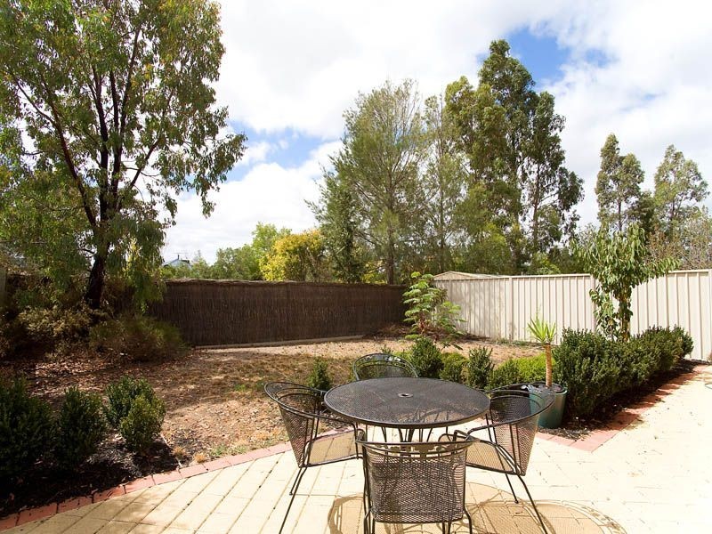 3 Lakeway Close, Caroline Springs VIC 3023