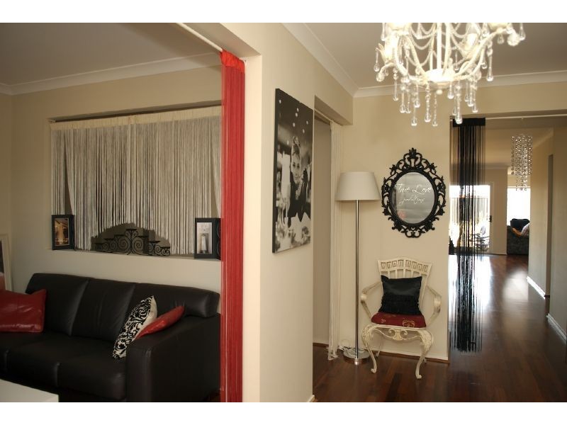 14 Lincoln Drive, Derrimut VIC 3030