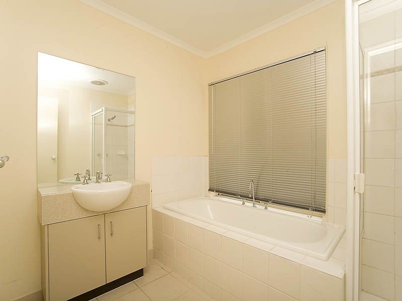 7 Chatsworth Avenue, Derrimut VIC 3030