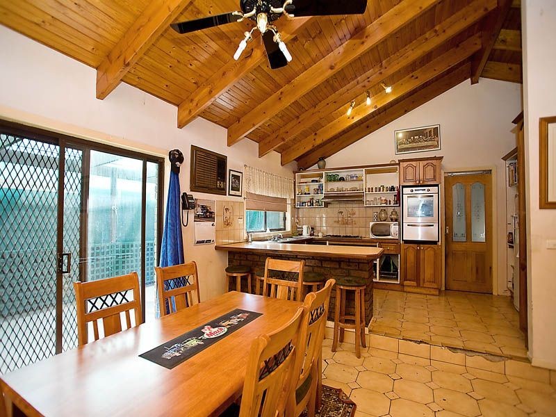 11 Carroll Street, Deer Park VIC 3023