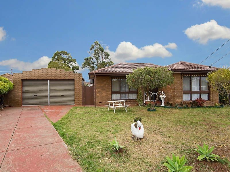 2 Telford Close, Deer Park VIC 3023