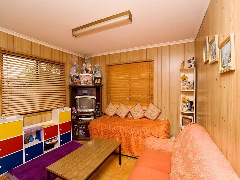 2 Telford Close, Deer Park VIC 3023