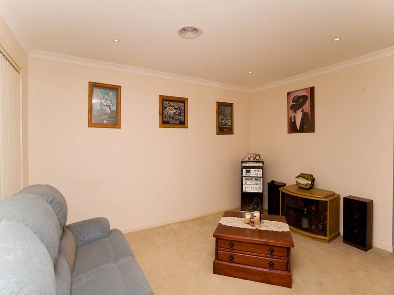 26 Lyons Avenue, Burnside VIC 3023