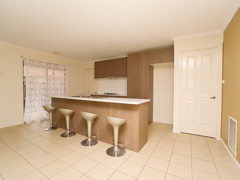 17 Gosford Gardens, Derrimut VIC 3030