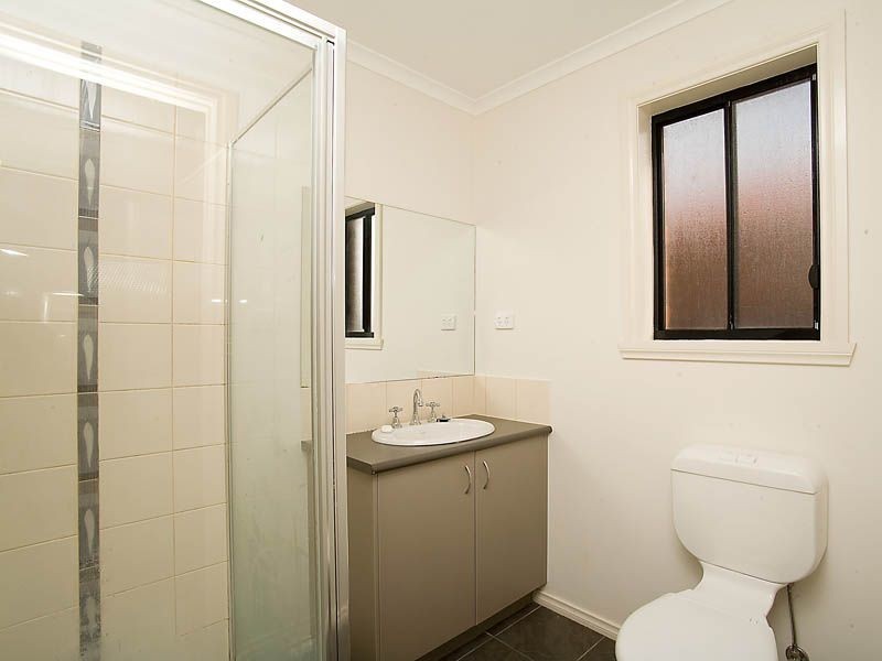 17 Gosford Gardens, Derrimut VIC 3030