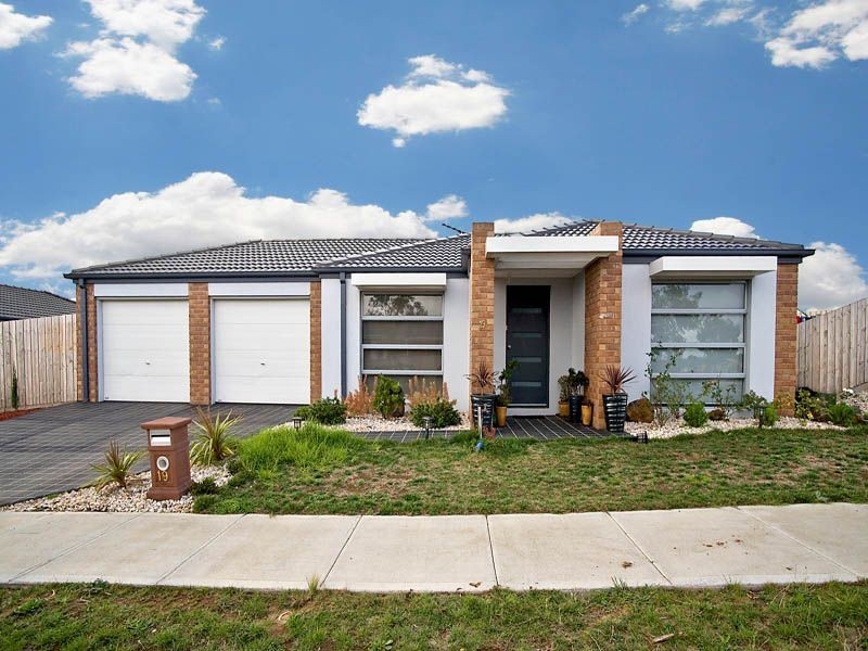 19 Barrwang Street, Cairnlea VIC 3023
