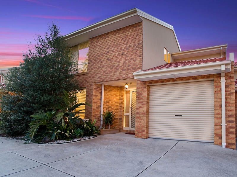 4/30 Nariel Road, Kings Park VIC 3021