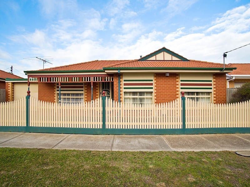 2/7 Egan Street, Deer Park VIC 3023