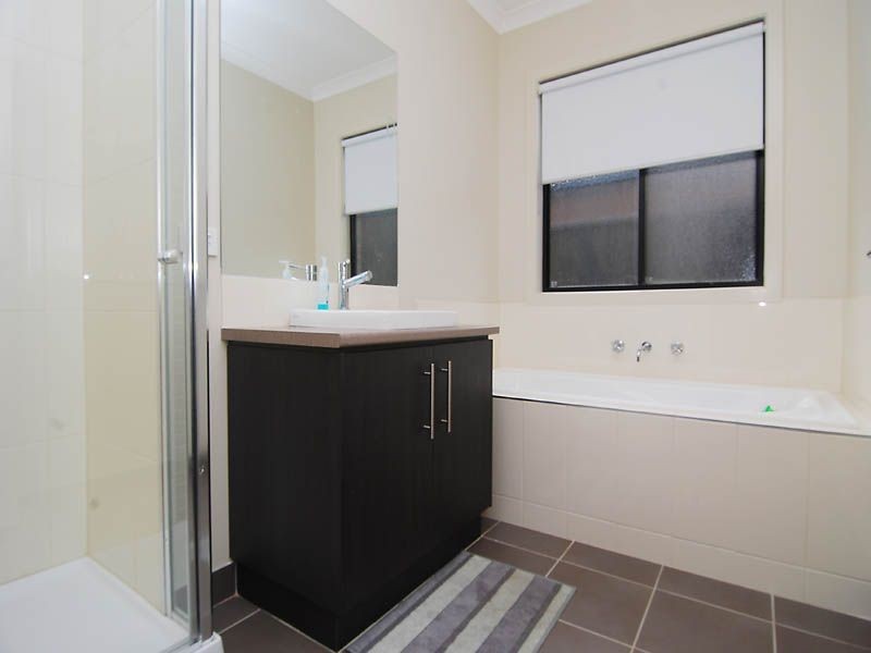 44 Manderston Avenue, Derrimut VIC 3030