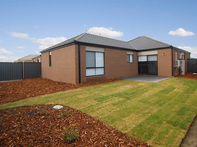 44 Manderston Avenue, Derrimut VIC 3030