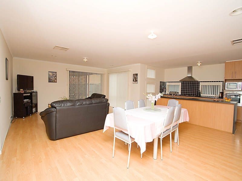 42 Pendragon Crescent, Derrimut VIC 3030