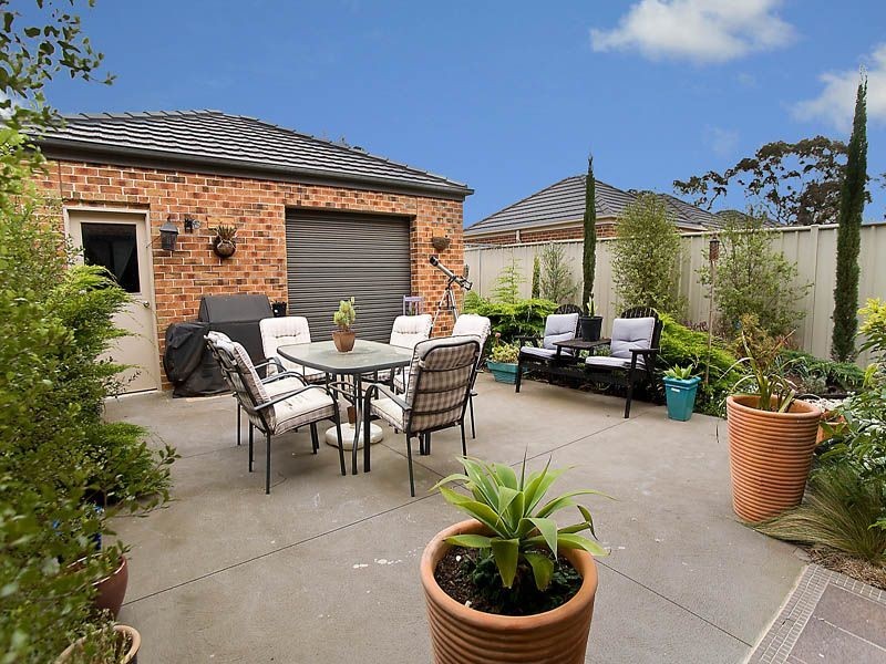 11 Wildflower Lane, Cairnlea VIC 3023