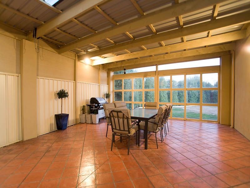 11 Abelia Court, Hillside VIC 3037