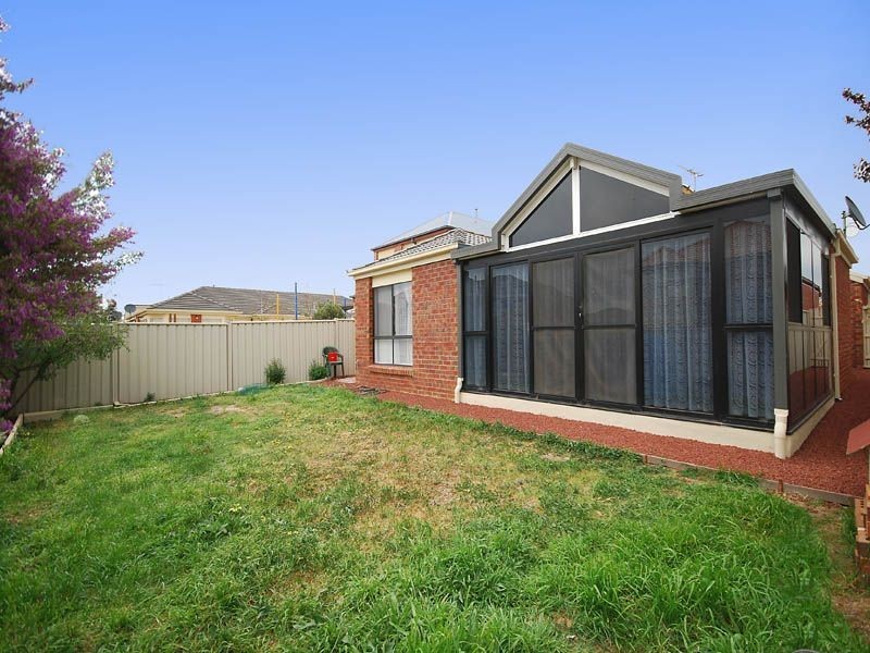 14 Emerald Court, Caroline Springs VIC 3023