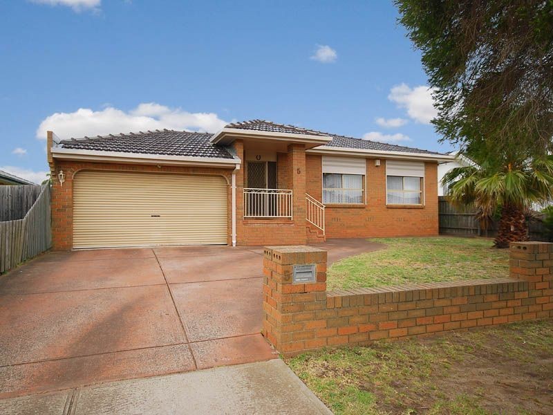 5 Hallmark Place, Keilor Downs VIC 3038