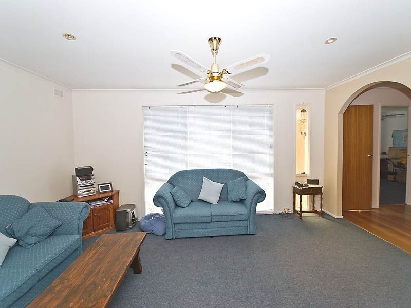 21 Aycliffe Drive, Deer Park VIC 3023