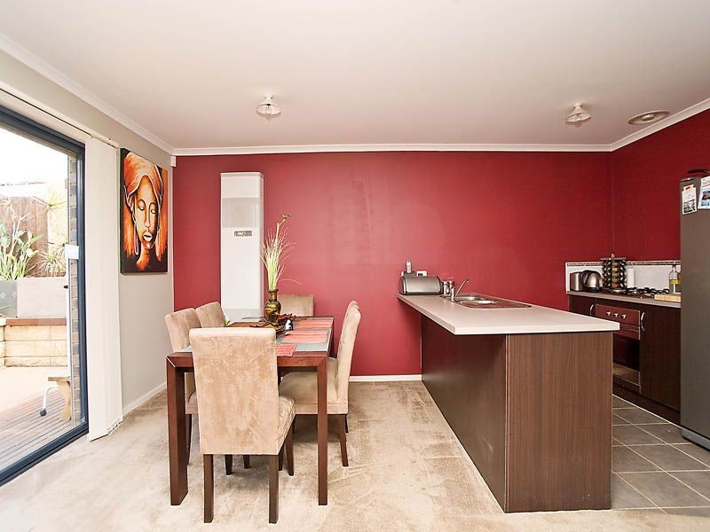 4 Sullivan Terrace, Burnside VIC 3023