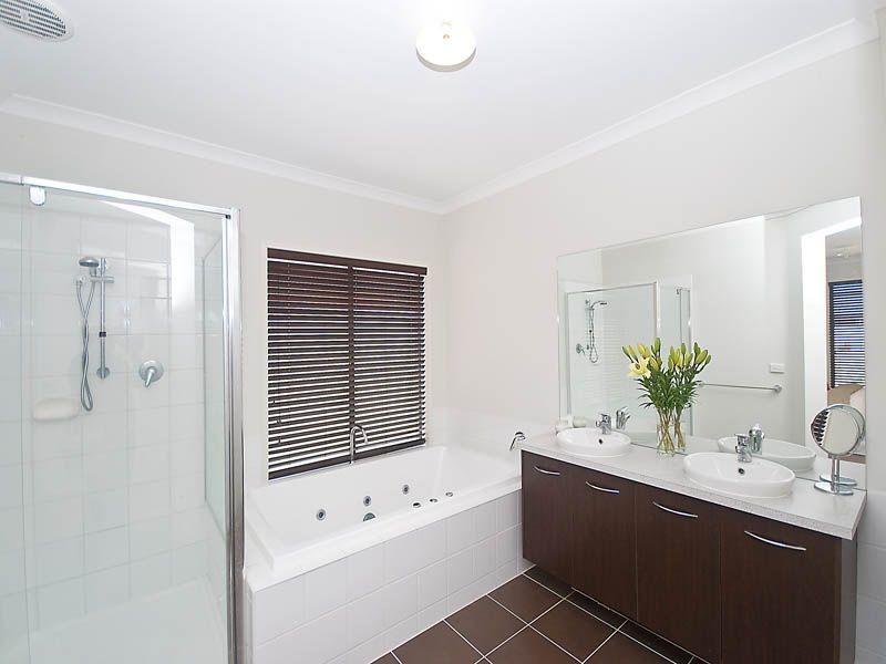 9 Tunbridge Road, Cairnlea VIC 3023