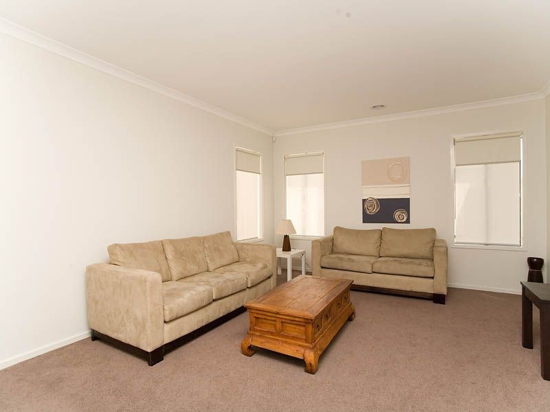 9 Tunbridge Road, Cairnlea VIC 3023