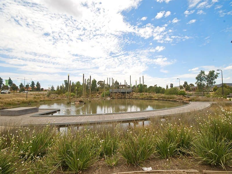 17 Cunningham Chase, Burnside VIC 3023