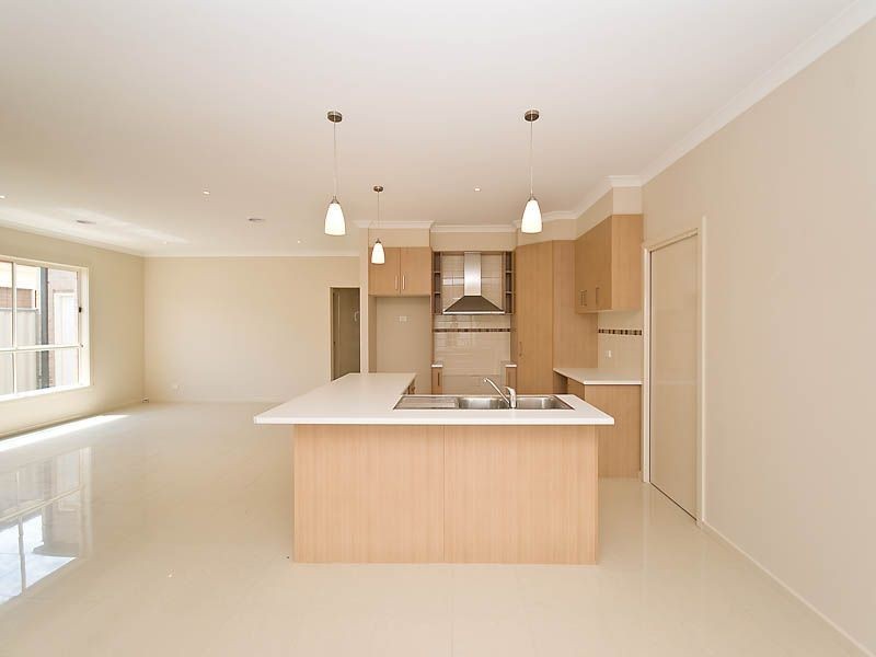 7  Billy Buttons Avenue, Cairnlea VIC 3023