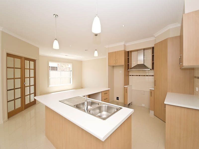 7  Billy Buttons Avenue, Cairnlea VIC 3023