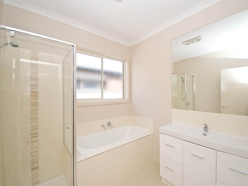 7  Billy Buttons Avenue, Cairnlea VIC 3023