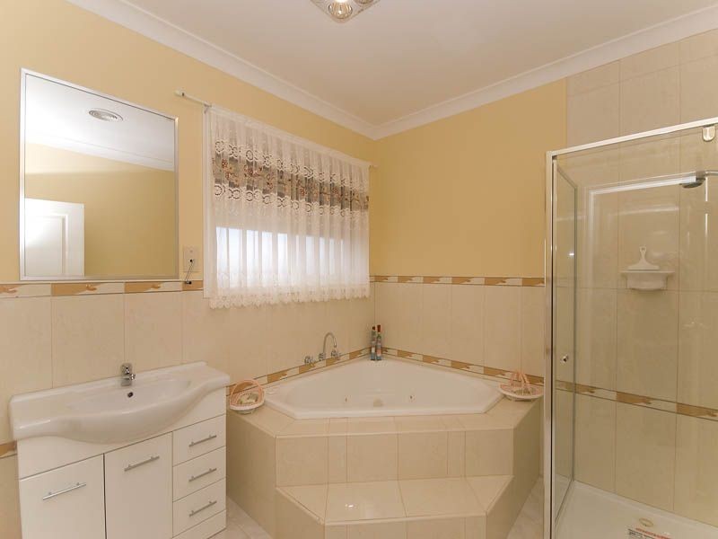 4 Yirram Road, Cairnlea VIC 3023