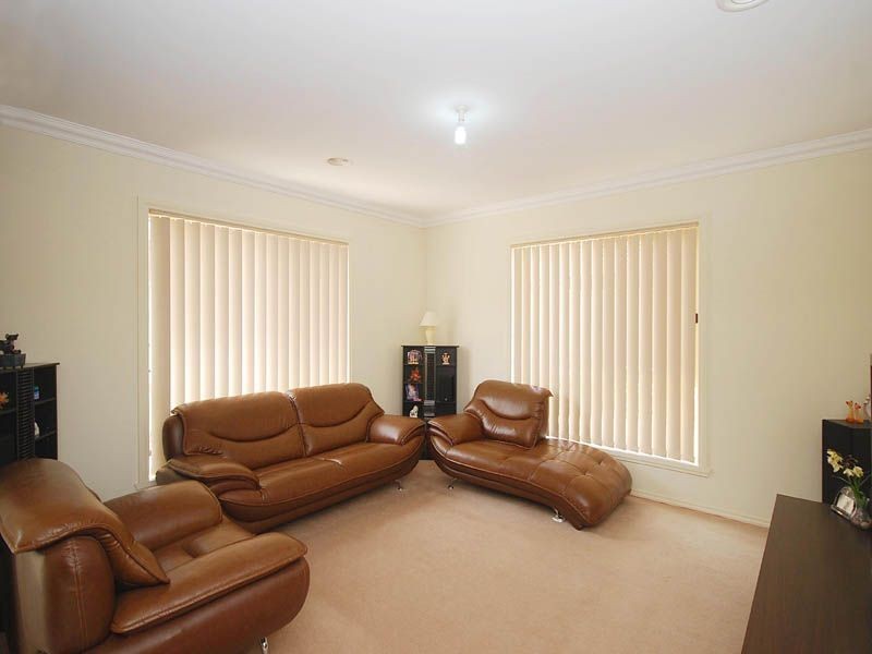 22 Breadalbane Avenue, Cairnlea VIC 3023