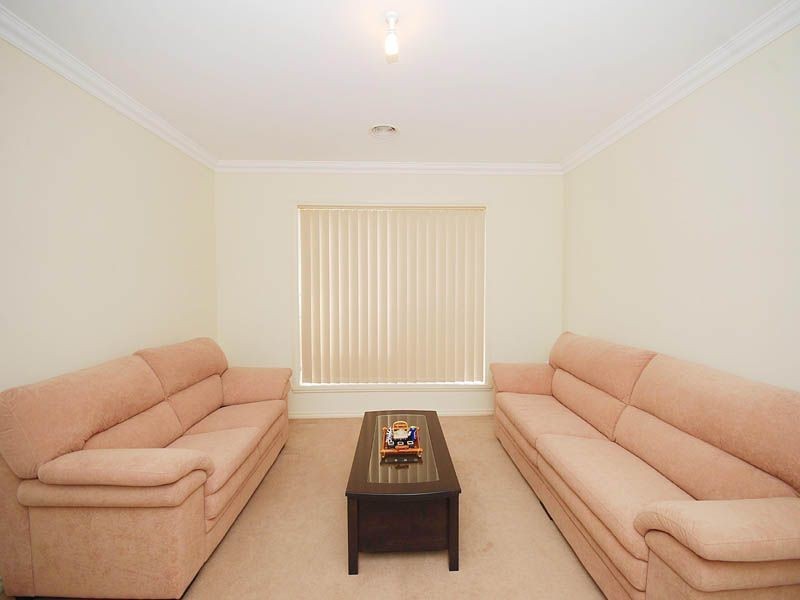 22 Breadalbane Avenue, Cairnlea VIC 3023