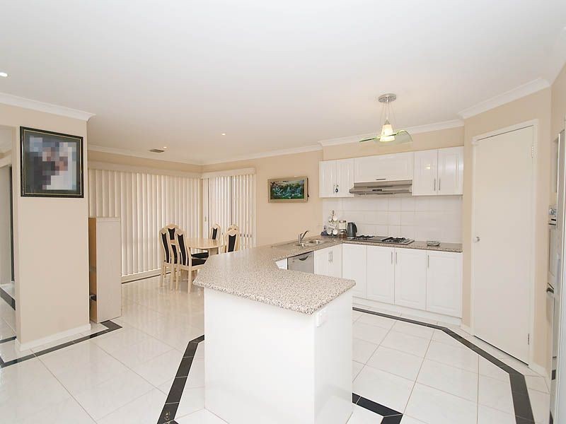 17  Sandpiper Street, Cairnlea VIC 3023