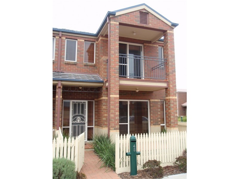 45 Amberlea Circuit, Taylors Hill VIC 3037